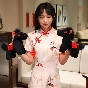 Oldlaiben Good Luck Plush Toy Black Horse Keychain New Year Bag Charm Doll Pendant Student Gift Mainan Melekat