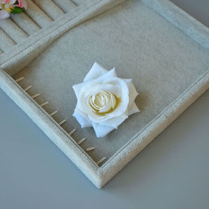 กิ๊บติดผมดอกกุหลาบสีแดง สไตล์วินเทจ สำหรับการถ่ายภาพ งานแสดง ประดับผม เครื่องประดับผม ดอกไม้ แฟชั่น ของตกแต่งผม