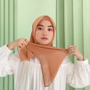 Hijab Segiempat Paris Jambul Tassel Jilbab Anti Baday Kerudung Anti Mleyot Terbaru Warna terlengkap