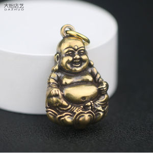 พวงกุญแจรถยนต์ทำด้วยมือทองแดงบริสุทธิ์เนื้อแข็งหน้ายิ้มพระสังกัจจายน์เครื่องประดับจี้ทองเหลืองแนววินเทจไอเดียสร้างสรรค์สำหรับทั้งผู้ชายและผู้หญิง