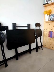 Versatile Dining Solution: Compact Foldable Table