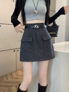 กระโปรงสั้นทรงเอเอวสูงสไตล์อเมริกันสำหรับผู้หญิง ฤดูใบไม้ผลิและฤดูใบไม้ร่วง สีกรมท่า กระโปรงสั้นสีพื้น กระโปรงสั้นทรงเอ