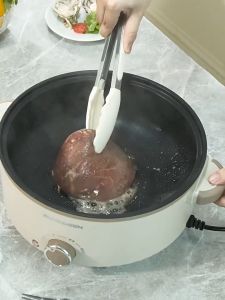 【การจัดส่งในประเทศไทย】หม้อสุกี้ ชาบู กระทะไฟฟ้า หม้อ 4.6 ลิตร KW-352 หม้ออเนกประสงค์ หม้อต้ม กระทะทอด หม้อเคลือบ หม้อสุกี้ นึ่ง/ต้ม/ผัด/หม้อไฟ ส่งหม้อนึ่งหม้อ