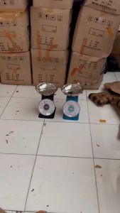 CROWN Timbangan Dapur Analog Manual Hitam 10kg Kapasitas Warna Hitam