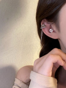 ต่างหูแบบมีหูเซ็กซี่สไตล์เกาหลีประดับเพชรและมุกสำหรับผู้หญิง ไม่ต้องเจาะ ดีไซน์เก๋ไก๋และทันสมัย ​​อเนกประสงค์