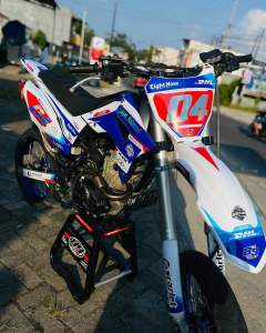 DECAL STIKER FULLBODY CRF 150L COMBINASI NOMOR HOLOGRAM PREMIUM BEBAS CUSTOM