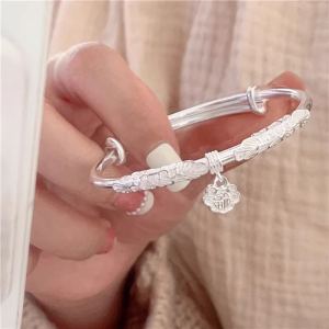 Solid Silver Bangle Womens Pure Silver Bracelet Luxury Vintage Feeling Birthday Gift for Girlfriend Fashionable Jewelry