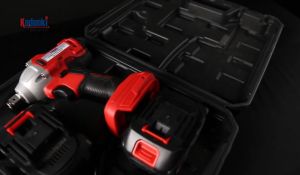 ALAT MESIN BOR TORSI IMPACTWRENCH IMPEK IMPACT WRENCH BUKA BAUT KUNCI SOK SHOCK PAS BAN VELG MOBIL CORDLESS IMPACT WRENCH WIRELESS RECHARGE BATTEREY BATTERAY BATTREY BATTRAY BATTERAI BATTRAI BATERAI CHARGER CAS TANPA KABEL SET HIGH TORQUE 1/2\\\" 1/2 INCH