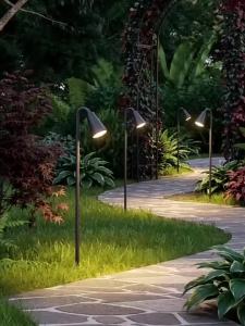 QIANQIU | Solar Waterproof Outdoor Lamp