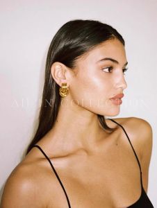 High Quality S925 Silver Metal Texture Womens Earrings Versatile Everyday Fashionable Geometric Pattern Ear Jewelry