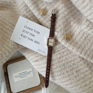 Retro Fashion Square Quartz Womens Watch Simple Elegance Student Ladies Classic Niche Leather Belted Small Luxury Timepiece