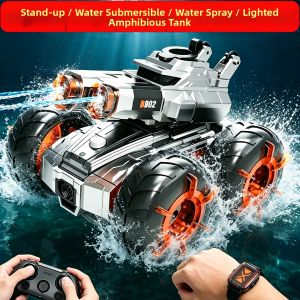 Amphibious Water-Spraying RC Tank