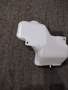 Washer tank nissan patrol 1988-1997 models windshield washer tank