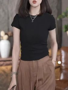 เสื้อยืดคอกลมแขนสั้นผู้หญิงทรงเข้ารูปพื้นฐานสำหรับฤดูร้อน ทรงเข้ารูป เสื้อเชิ้ตทรงเข้ารูป ทรงเข้ารูป แขนสั้น คอกลม แขนสั้น