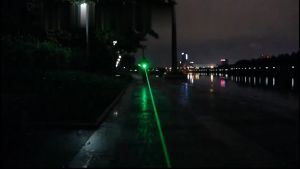 USB Rechargeable GREEN/RED LASER Pointers 303 532nm laser flashlight high power green laser pointer with adjustable focus outdoor travel pointer 18650 battery range 2000-5000M full star rechargeable model