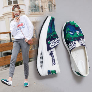 รองเท้าผ้าสไตล์ปักกิ่งแบบเก่าสำหรับผู้หญิงรองเท้า Shake ลำลองพื้นหนากีฬาพื้นนิ่มระบายอากาศร้านเรือธงทางการแฟชั่นแบบบางสำหรับฤดูร้อน