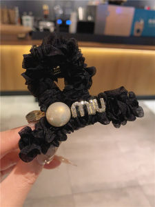 Mori Style New Mesh Medium Size Hair Claw Pearl Rhinestone Shark Clip Medium Spring and Summer Updo Hairpin Fashionable Hairpin