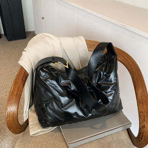 Casual Large Capacity down Feather Bag Womens 2024 New Autumn Winter Stylish Versatile Crossbody Bag Soft Surface Cotton Coat Bag