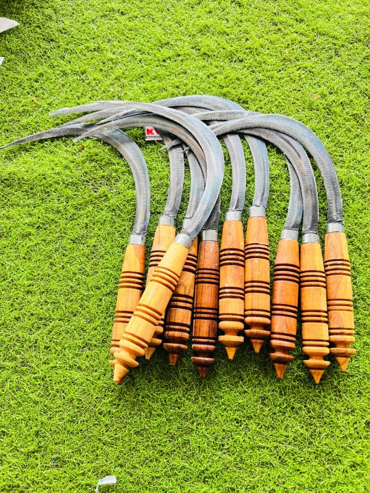 เคียวโค้งกลึงลาย เหล็กแหนบ สำหรับเกี่ยวข้าว แพ็ค 10 ด้าม