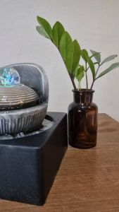 น้ำล้นตั้งโต๊ะ น้ำพุตั้งโต๊ะ เสริมดวงเรียกทรัพย์โชคลาภ แต่งบ้านที่ทำงานห้องนั่งเล่น รุ่นรวมจักรวาลปรับฮวงจุ้ยมี2แบบ สีธรรมชาติ