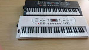คีย์บอร์ดไฟฟ้า 61 คีย์ KAWES BD-669 | เสียงเปียโน เสียงเพียบ | สำหรับฝึกหัด เรียนดนตรี | แถมฟรี Adapter ไมค์ ที่วางโน้ต