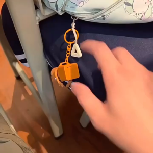 MEKANSM Mainan Bunyi Lagu Tung Tung Sahur Anomali Figure Gantungan Kunci