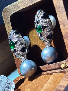 Awooden Vintage Heavy Industry Retro Grey Pearl Black Court Style Hollow Mosquito Coil Tray Clip-On Earrings No Piercing Required