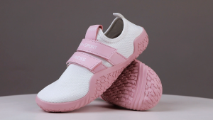 RUGGA Breathable and lightweight indoor fitness shoes Ordinary contrasting color casual shoes Mens and womens training shoes