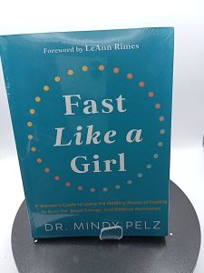 Fast Like a Girl Dr. Mindy Pelz [OEM Paperback]