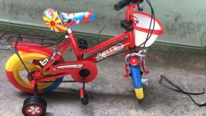 Xe đạp cho bé từ 3 đến 6 tuổi ráp sẵn bánh 12 inch/14 inch ráp sẵn xanh / hồng / đỏ có chuông