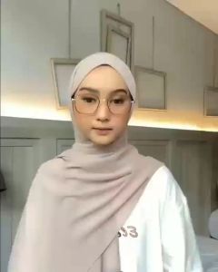 Hijabwan - Pasmina Ceruty Baby Doll Premiun 180 x 75