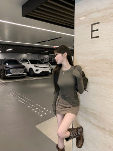 เสื้อยืดแขนยาวบางพอดีตัวสำหรับผู้หญิงในฤดูร้อนปี 2023 ทรงเข้ารูป สไตล์เกาหลี คอตั้ง สีสันสดใส ระบายอากาศได้ดี ความยืดหยุ่นสูง