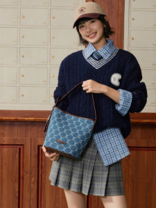 Champion | Classic Womens Tote Bag Crossbody