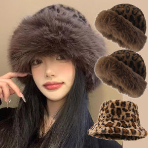 หมวกรักษาความอบอุ่นกันลมสำหรับหมวกผู้หญิงแฟชั่นสำหรับผู้หญิงหมวกพิมพ์ลายเสือดาวเครื่องป้องกันหูกำมะหยี่ฤดูหนาว