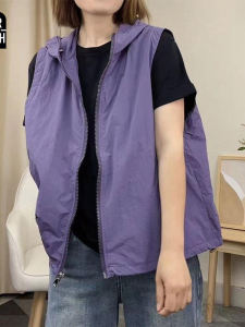 เสื้อกั๊กแขนกุดมีฮู้ดแบบลำลองสำหรับผู้หญิงในช่วงฤดูร้อนปี 2025 เสื้อคลุมกันแดดสีพื้นแบบมีซิปที่แฟชั่นและอเนกประสงค์สำหรับผู้หญิง