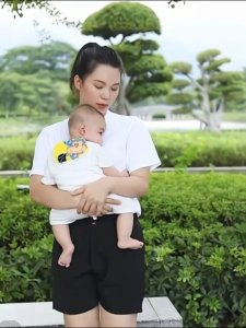 เป้อุ้มเด็กแรกเกิด ให้นมสะพาย สบาย สะพายได้ 2 ท่า สายปรับระดับ