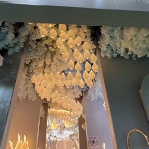 New Style Wedding 10Pcs/Set Magnolia Chandelier Wedding Ceiling Welcome Area Decoration Lamp Window Decoration Pendant