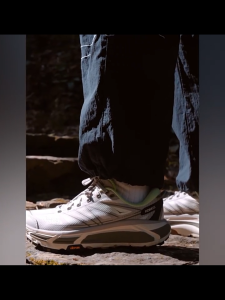 HOKA ONE ONE Mafate Speed 2 รองเท้าเดินป่ากลางแจ้ง น้ำหนักเบา ทนทาน สีขาว/เทา สำหรับผู้ชายและผู้หญิง