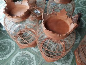 sangkar perkutut kayu jati sangkar perkutut kayu mahoni sangkar perkutut klasik sangkar perkutut murah sangkar perkutut mahkota ukir sangkar klasik bambu  sangkar perkutur klasik rotan sangkar perkutut lomba sangkar kacer sangkar murai sangkar anis merah