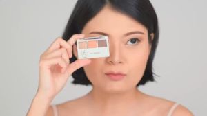 Viva Queen Eye Shadow Trio C: Tren Makeup Mata Tahan Lama dan Mudah Diaplikasikan