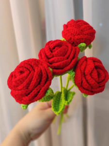QIWEILANG | Handmade Crochet Rose Bouquet