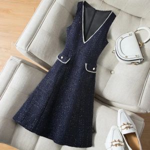 French Style Woolen Vest Dress Shiny Thread Mid-Length Sleeveless A-Line Dress Winter Autumn Season Pure Color V-Neck Dress