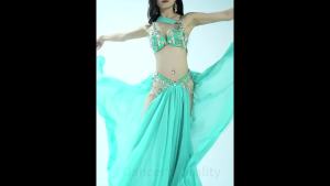 Belly Dance Set for Womens Exquisite Pearl Bra+Chiffon Long Skirt 2pcs Girls Oriental Dance Professional Performance Costume