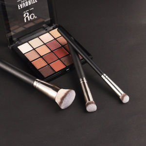 Brush Makeup Kuas Make Up Rias Foundation Concealer-🌹Tamia