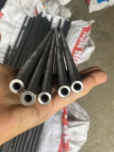 Thanh thép thủy lực f12 lỗ 6.4 mm dài 90cm (ông thép đúc lỗ 6.4mm)