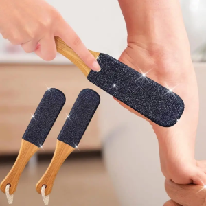 เครื่องกำจัดหนังด้านแบบหนัก - ตะไบเท้าแบบหยาบและละเอียดพิเศษ อุปกรณ์ทำเล็บเท้าแบบพกพาพร้อมด้ามจับตามหลักสรีรศาสตร์