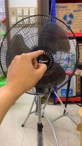 KIPAS ANGIN BERDIRI COSMOS 16SDB UKURAN 16 inch - PALING LARISS