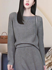 Trendy Grey round Neck Long Sleeve Sparkling Knitwear Womens Fashion Autumn 2025 New Style Versatile Top Commute Style Korean Loose Fit