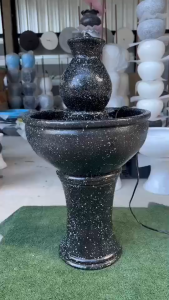 น้ำผุด น้ำล้น น้ำพุหัวทรงแจกันปากกลม สีดำเม็ดขาว[A1072] วัสดุทำจากดินเผา ได้ยกชุดพร้อมปั๊ม