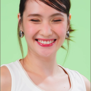 Penshoppe Popp Cool Glow Stick in Iced Champagne